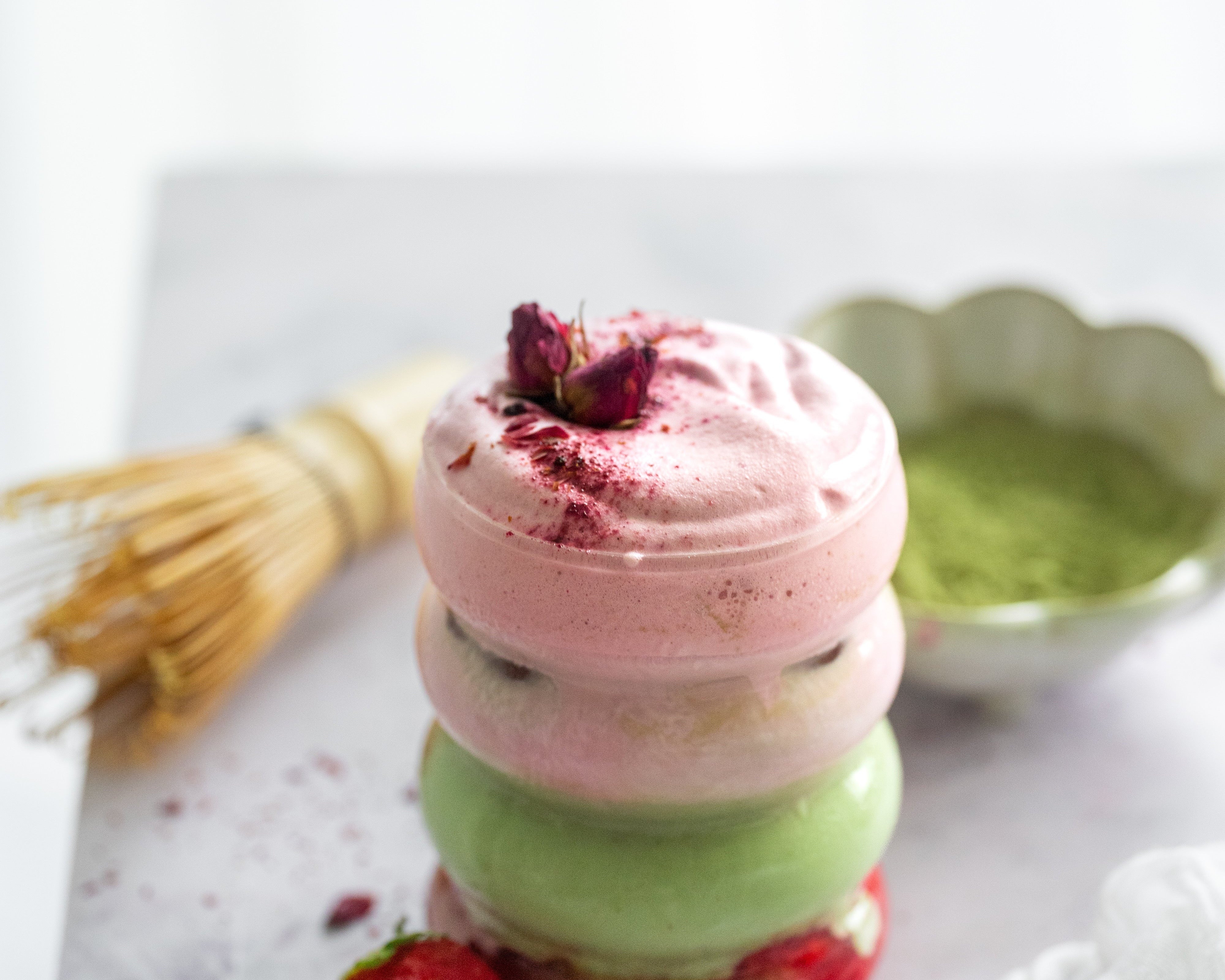 🍓 Strawberry Matcha Latte