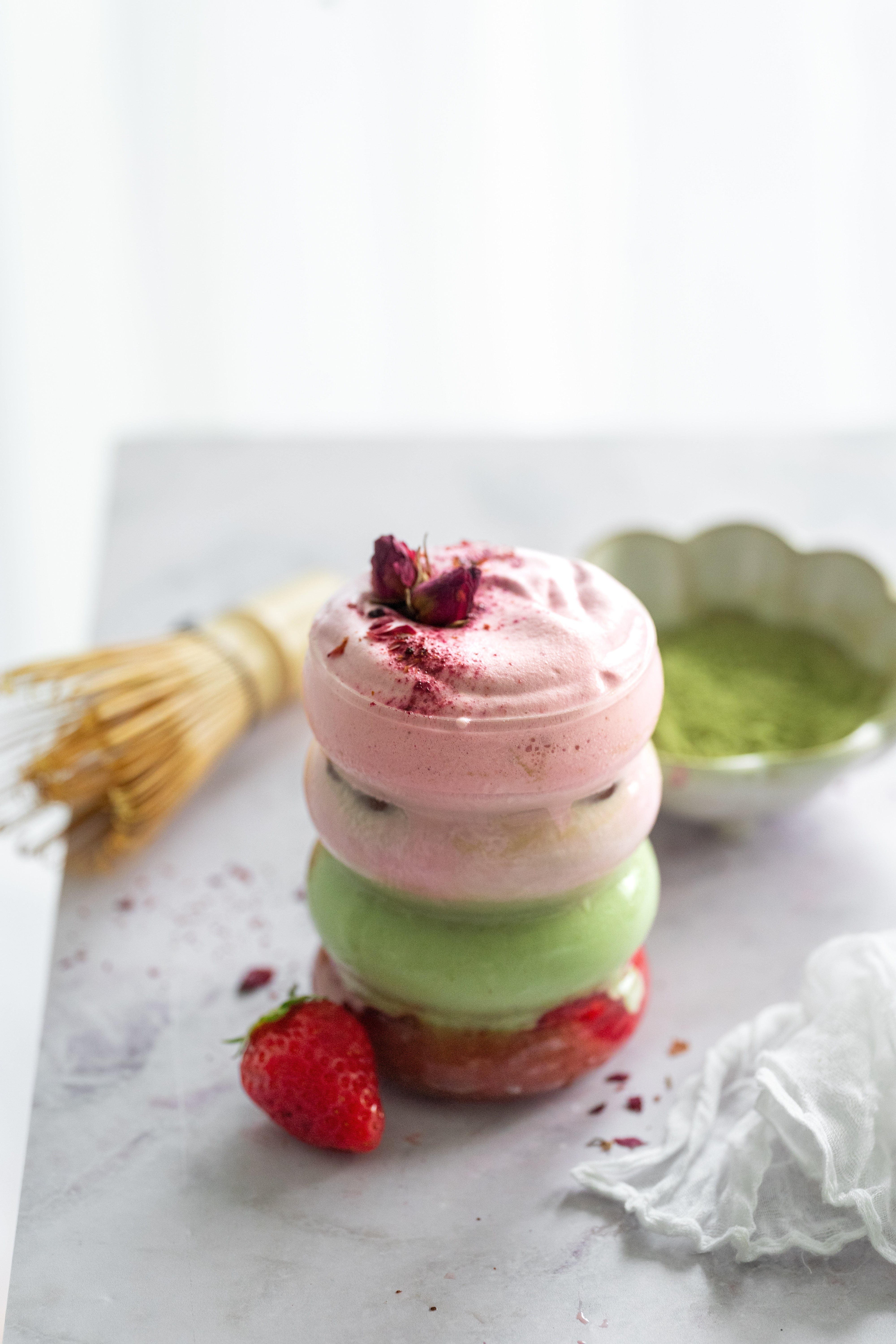 🍓 Strawberry Matcha Latte